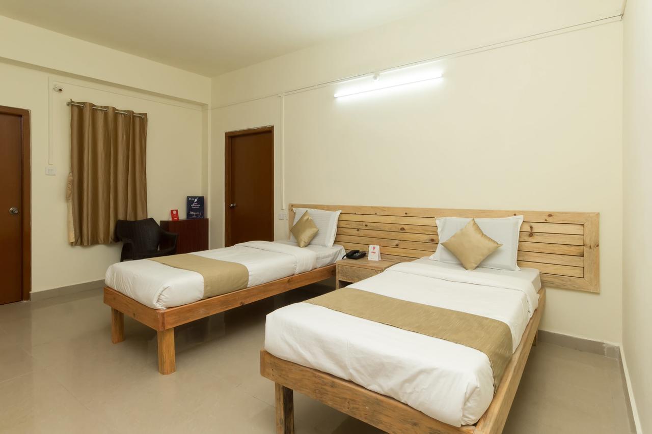 Hotel Travellers Inn Шиллонг Екстер'єр фото