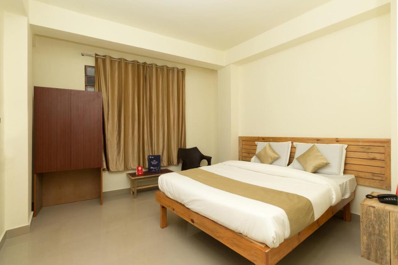 Hotel Travellers Inn Шиллонг Екстер'єр фото