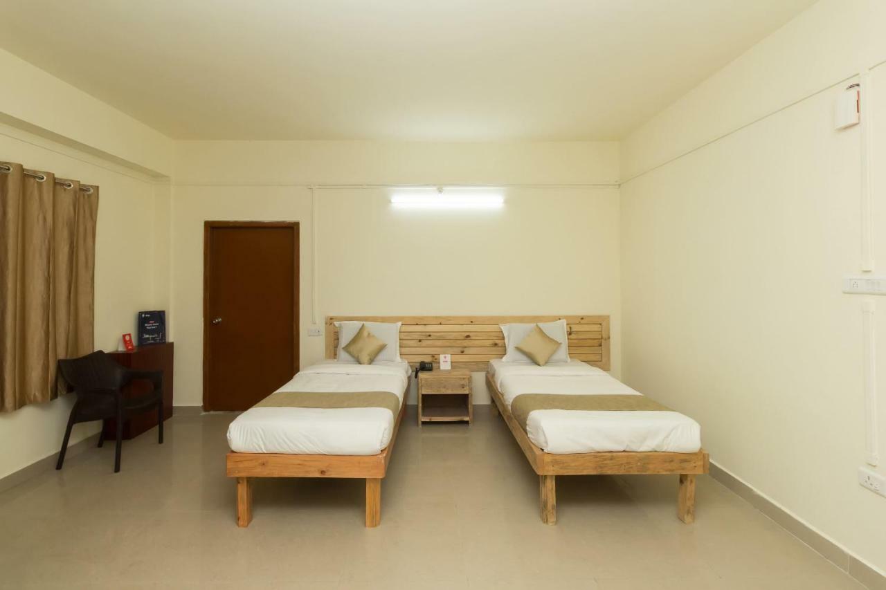 Hotel Travellers Inn Шиллонг Екстер'єр фото